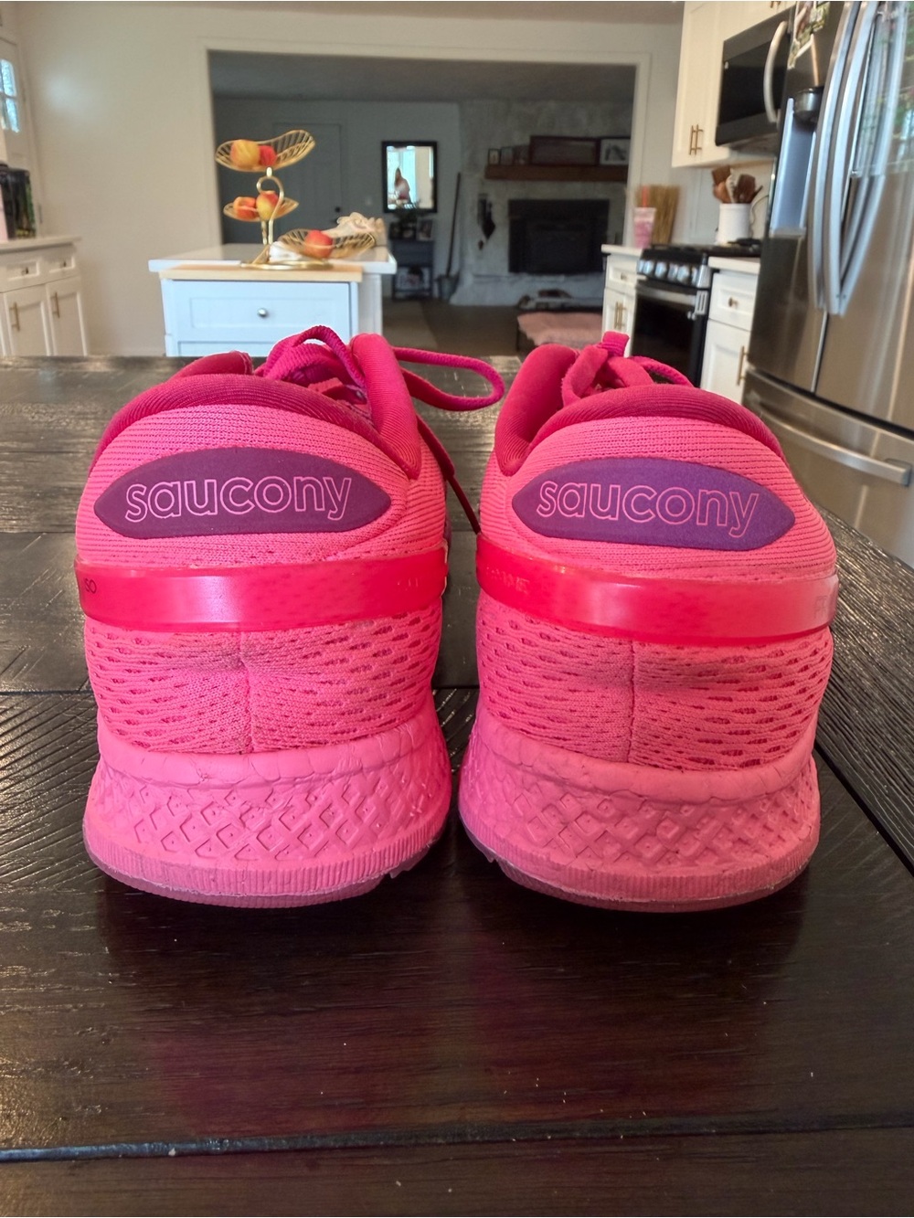 Saucony Women's Hot Pink Running Shoes - Neon Pink Trainer - Picture 5 of 6